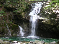 安達太良渓谷自然遊歩道の滝